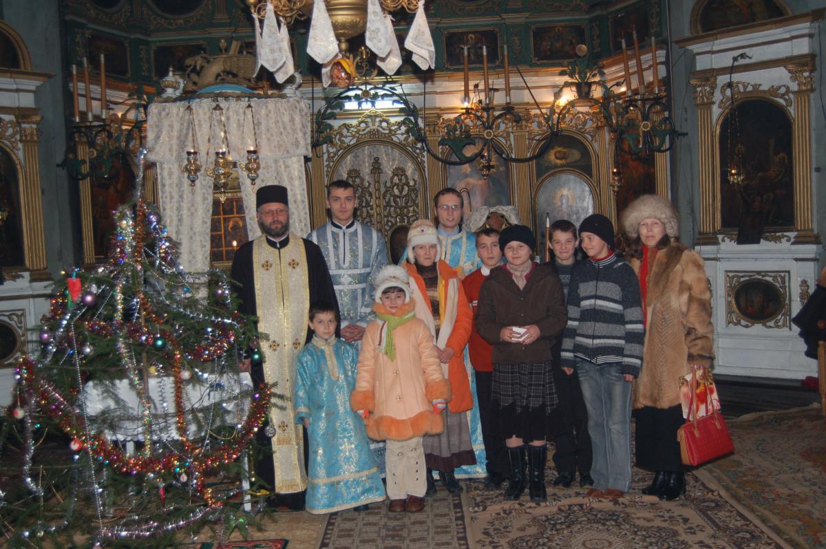 Împreună cu colindătorii